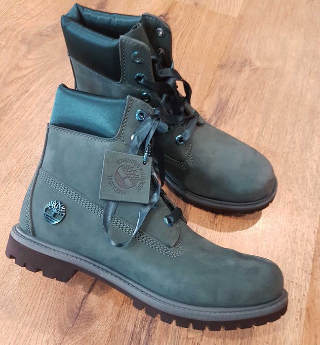 Bocanci dama TIMBERLAND originali culori bleumarin,verde,grena 40/41