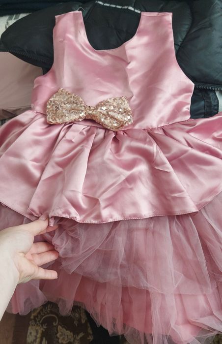 Продам праздничное платье!