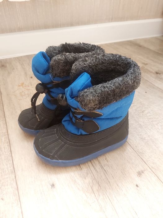 Продам детские одежды