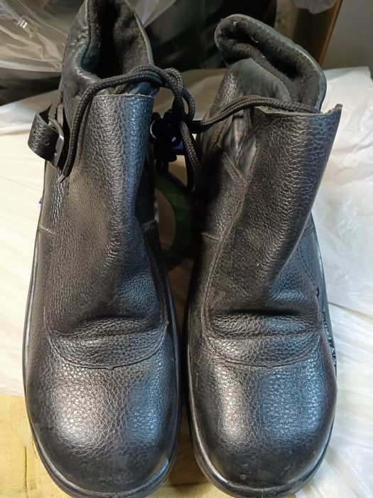 ботинки рабочие и зимние и сварочные