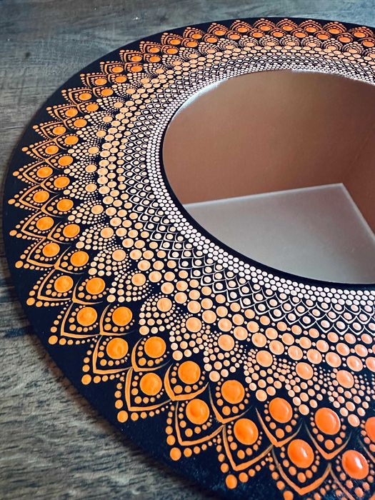 Oglina decorativa in stil mandala