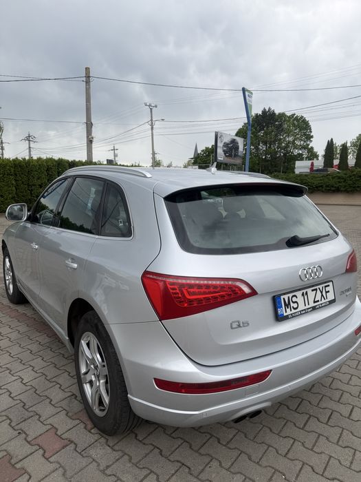 Audi Q5 2011 2.0 TDI Euro 5 foarte bine intretinut