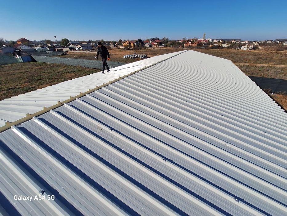 Montaj Panouri sandwich, accesorii hale metalice, Montaj tabla cutata