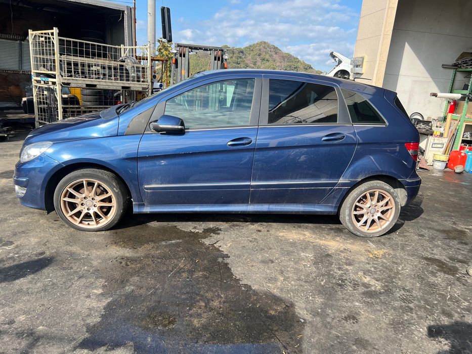 Мерседес на разбор