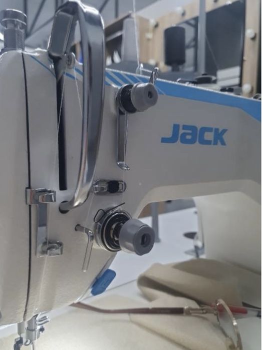 Швейная машина jack
