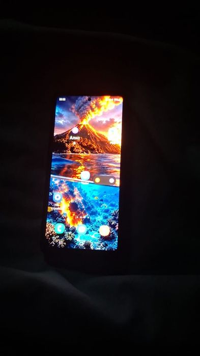 Телефон Samsung s20fe