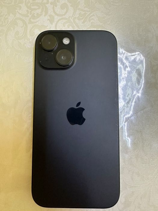 IPhone 15 черный