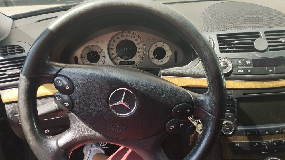 Urgent Vând Mercedes E-clase