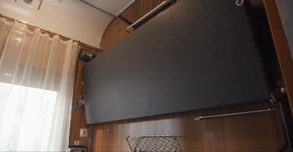 Вагон купе поезд