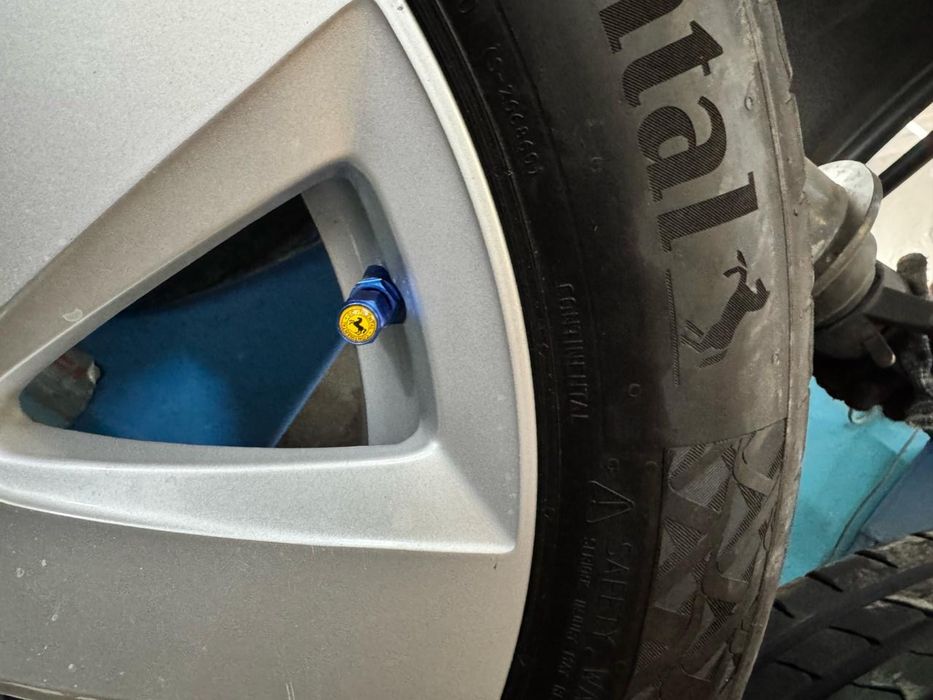 Продам комплект дисков с резиной