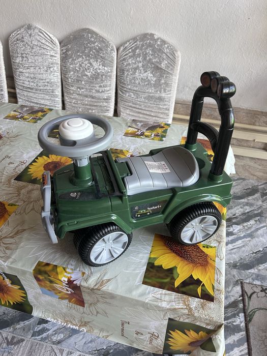 Продам детские машинки