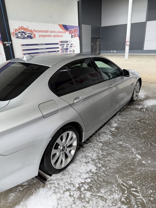 Vând bmw 520d 2010