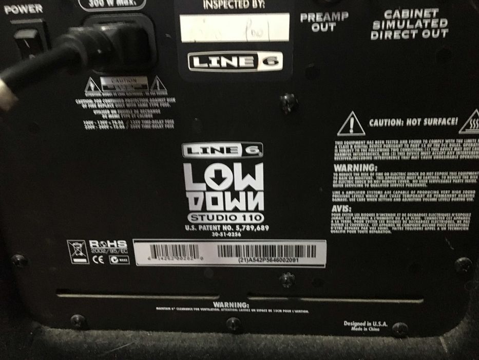 Басовый комбоусилитель