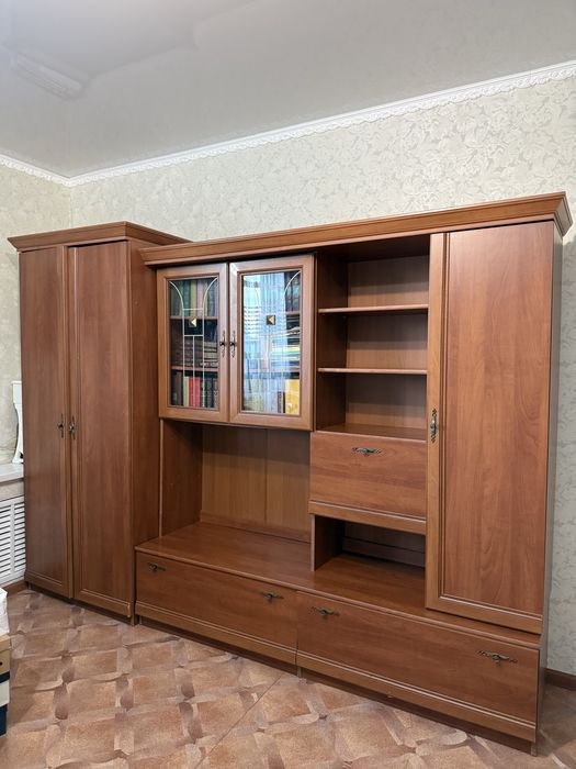 Продам стенку в отличном состоянии