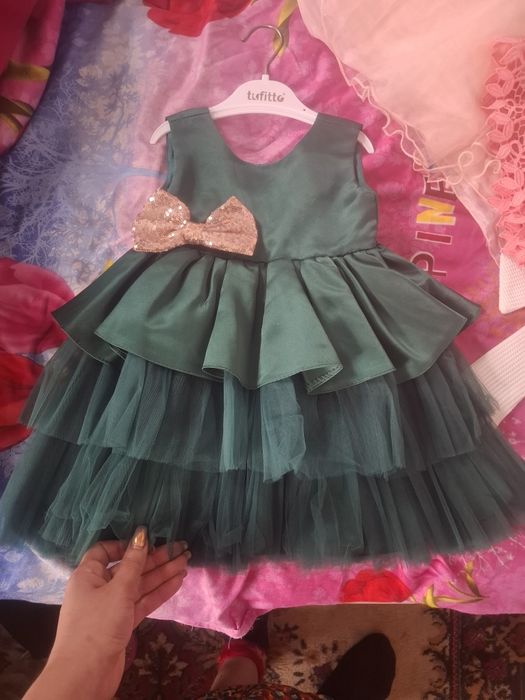 Нарядные платья на девочку