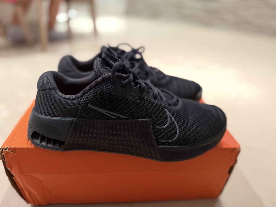 Nike 40-Номер 2/3 пъти носени