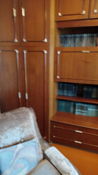 Продам б/у шкафы