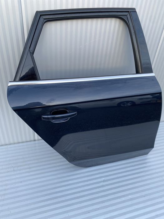 Usa dr spate Audi A4 B8 Facelift cod culoare LX5R 2012-2015