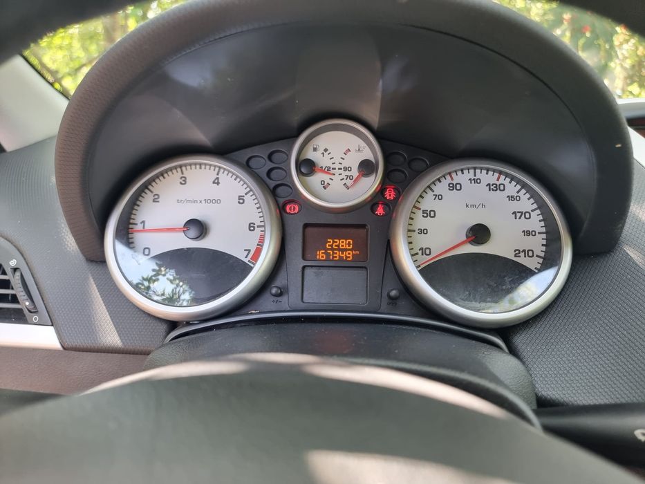 PEUGEOT 207 2008