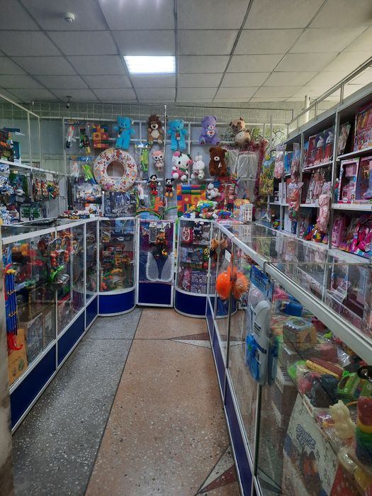 Торговый отдел детских игрушек