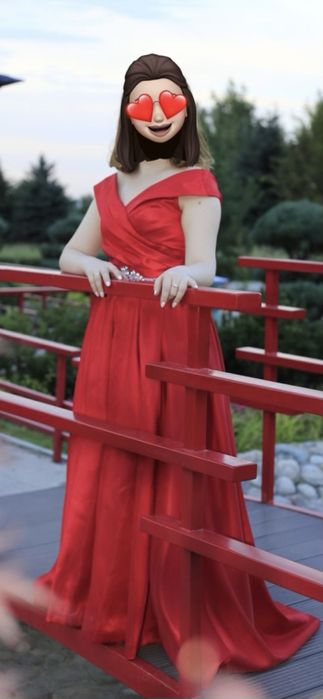 Нарядное платье