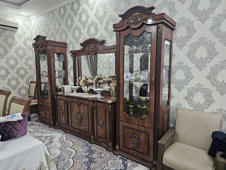 Стойка, сервант, в хорошем состоянии, 1 хозяин