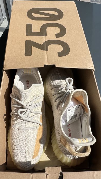 Yeezy  Boost 350 V2  By Adidas - ORIGINAL 43 Номер