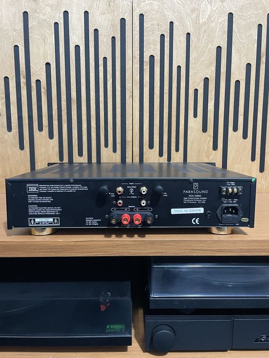 Amplificator parasound hca-1000a