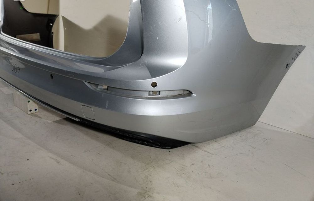 Bara spate VW Golf  8 combi, 2020, 2021, 2022, 2023, cod origine OE 5H9807421F