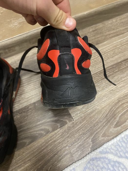 NIKE AIR MAX EXOSENSE pret 100 neg nu sunati doar mesaj