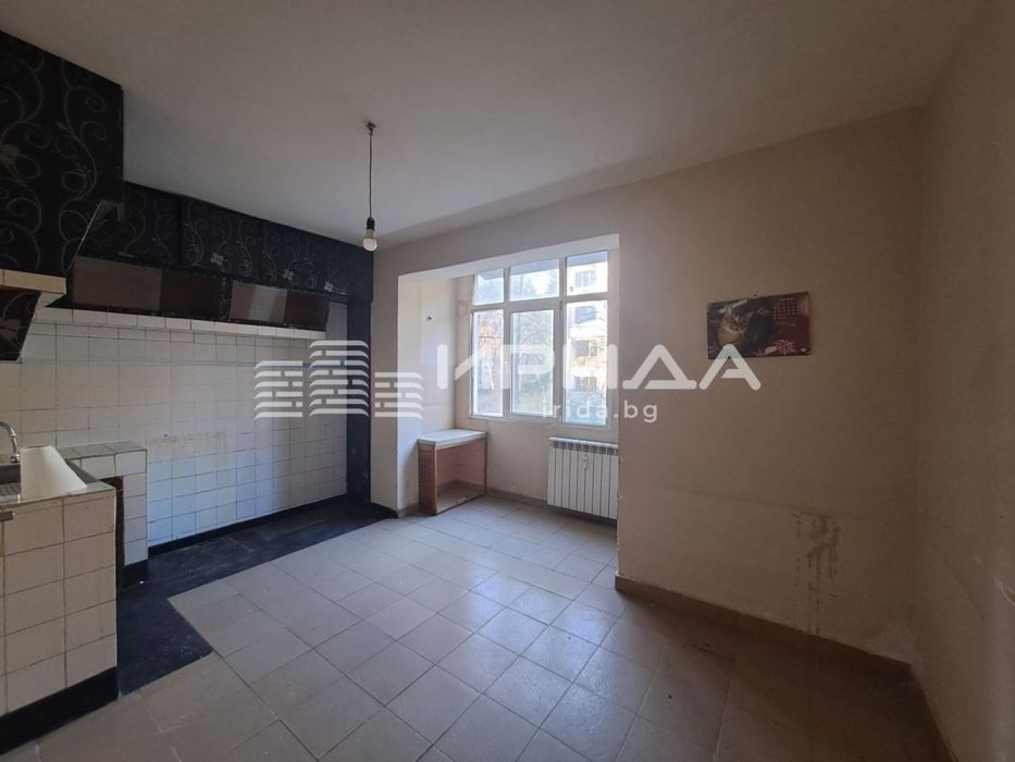 Продава се Двустаен апартамент в София, Лозенец - 72 кв.м за 2005 €/кв.м - Снимка #4