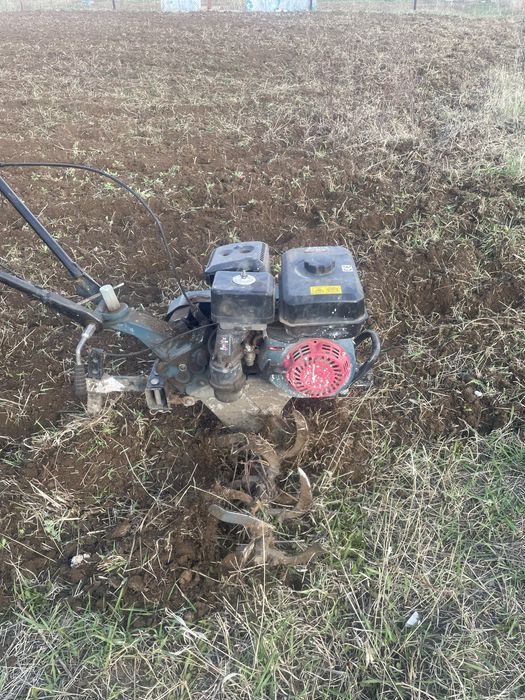 Вспашка огорода мотобоком