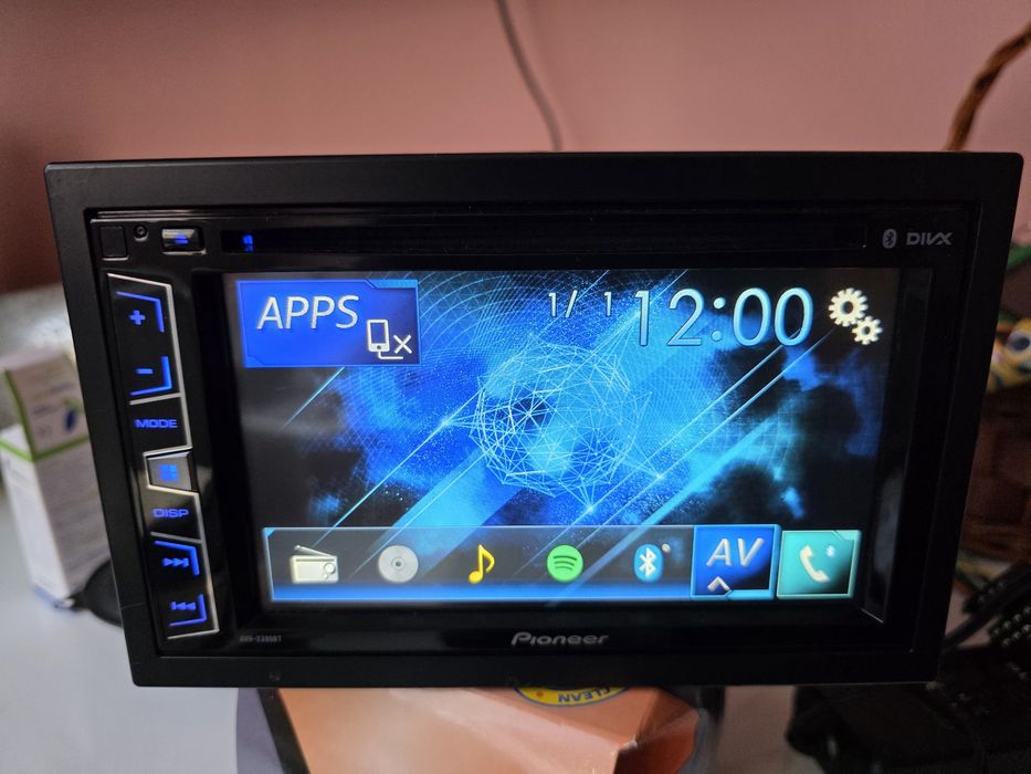 Продавам Pioneer AVH-X390BT