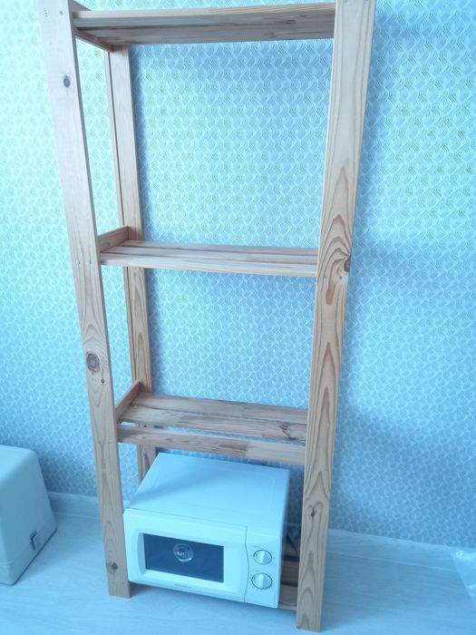 Деревянная полка