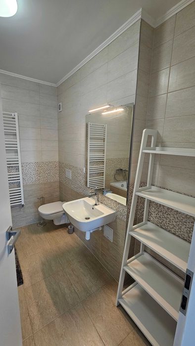 Închiriez apartament premium, penthouse cu 2 camere în Maurer Residence, parcare subterană și boxă incluse