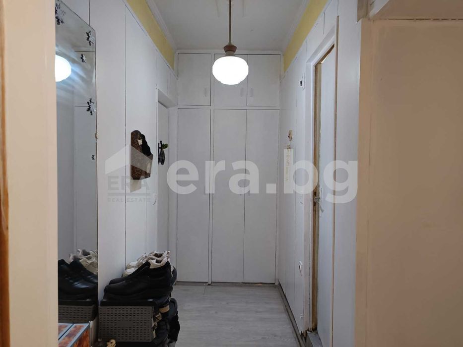 Продава се Тристаен апартамент в Варна, Кайсиева градина - 60 кв.м за 1665 €/кв.м - Снимка #9