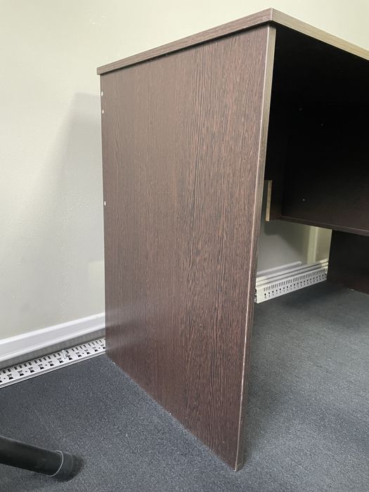 Офисные столы, 2 штуки