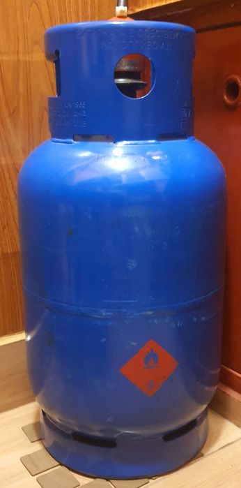 Продавам готварска  печка на газ