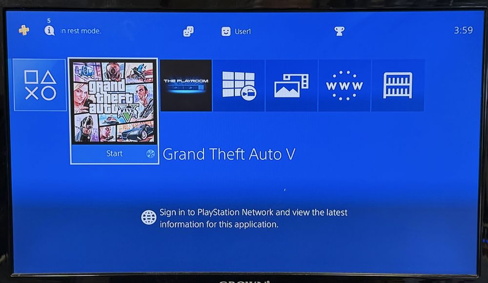 Конзола Sony PlayStation 4 PS4 500GB White + DualShock 4 + GTA V