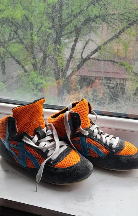 Детские  борцовки,  в хорошем состоянии,  шили на заказ,.