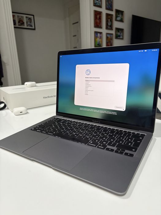 Продам MacBook air m1 13’ silver