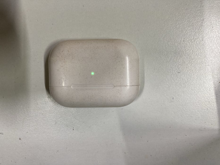 Продам оригинал наушник AirPods Pro 2