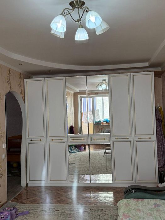 Продам шкаф для одежды