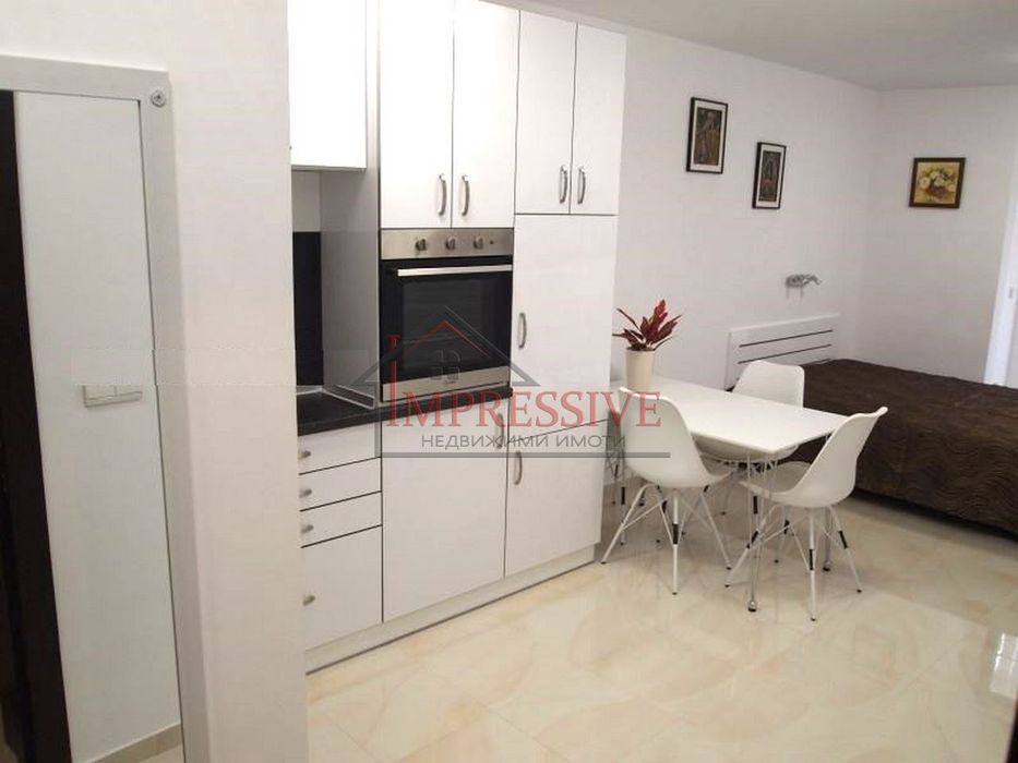 Дава се под наем Едностаен апартамент в Варна, Център - 40 кв.м за 600 € - Снимка #1