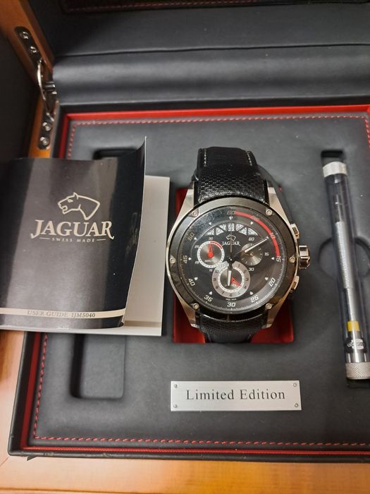 Продавам мъжки часовник Jaguar Special Edition J688