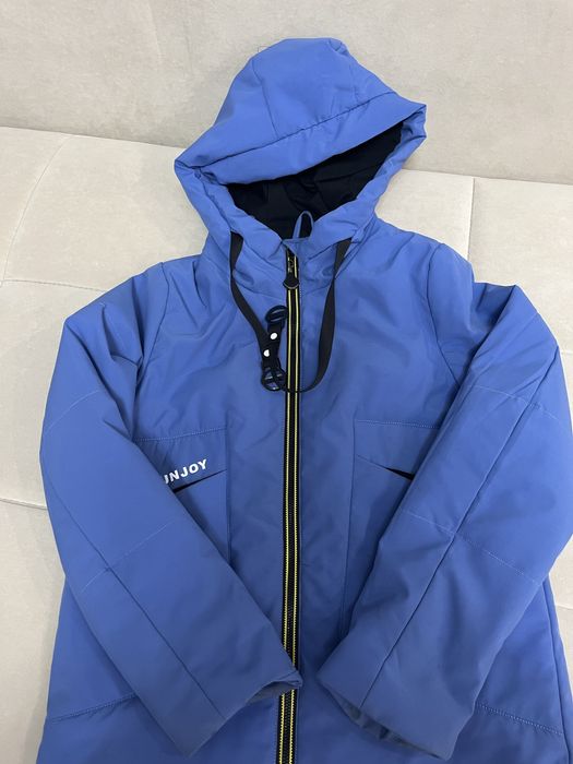 Куртка на девочку. На 8-9 лет.