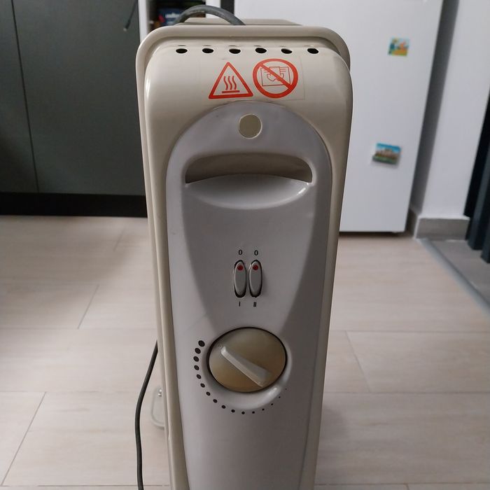 Vand calorifer electric cu ulei, stare impecabila