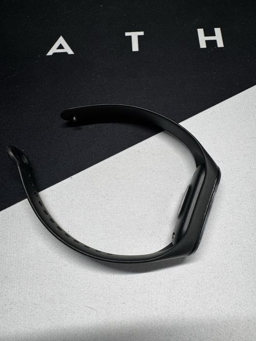 Продаю Mi Band 4, 5