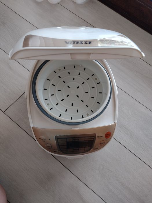 Aparat Multicooker