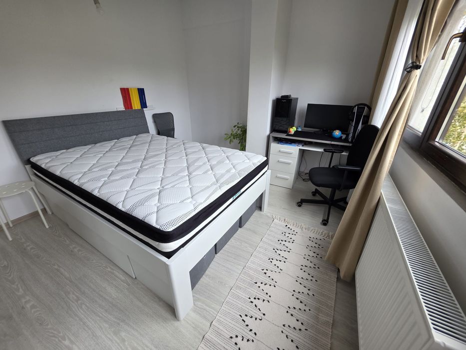 PROPRIETAR Vand Ap. 4 cam,doua balcoane,2 locuri parcare